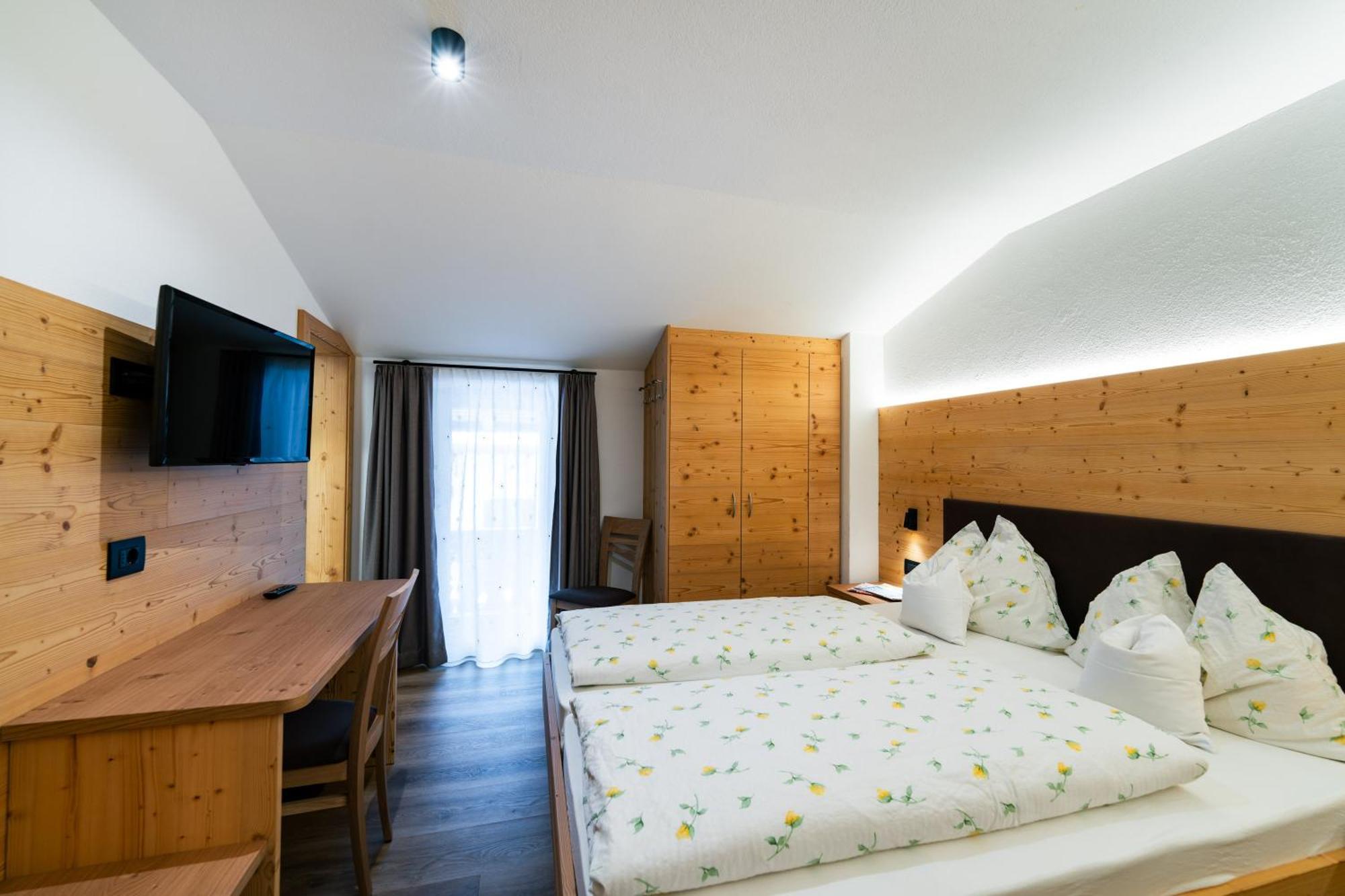Garni Edera Otel Corvara In Badia Dış mekan fotoğraf